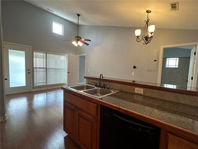 922 W 15th Street 7, Fayetteville, AR 72701