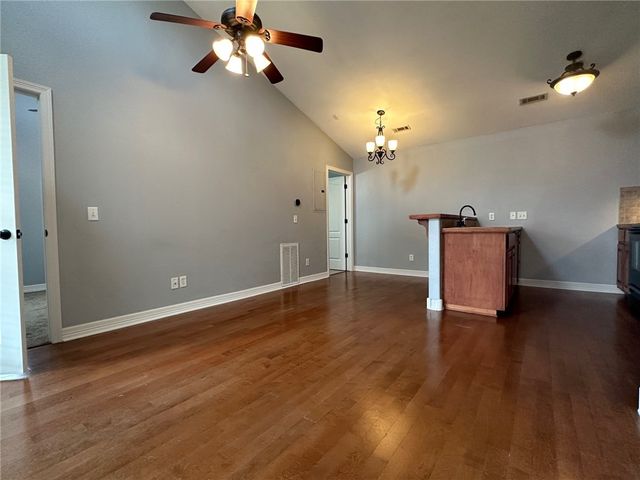 922 W 15th Street 7, Fayetteville, AR 72701