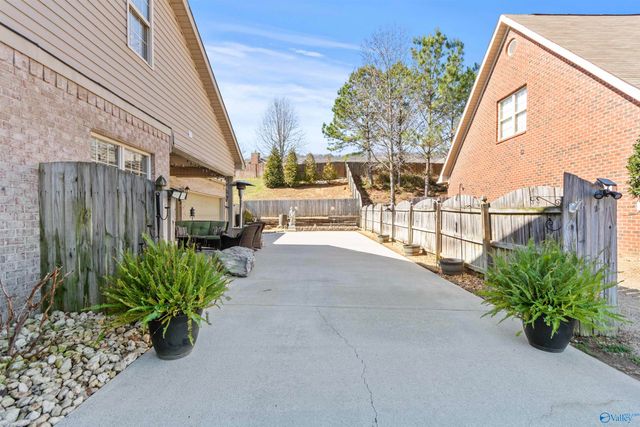 7106 Mossy Bank Trail, Owens Cross Roads, AL 35763