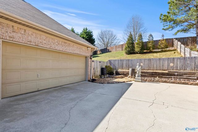 7106 Mossy Bank Trail, Owens Cross Roads, AL 35763