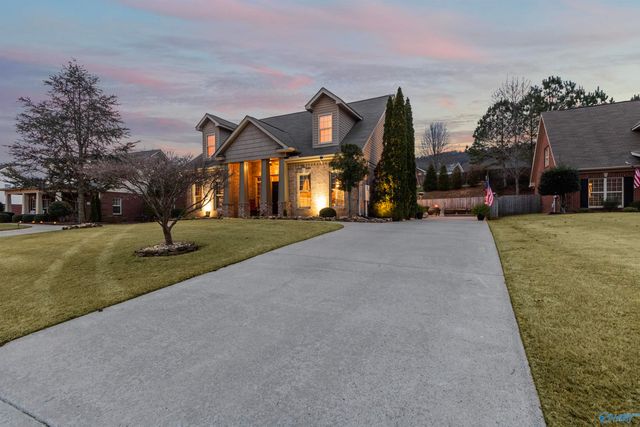 7106 Mossy Bank Trail, Owens Cross Roads, AL 35763