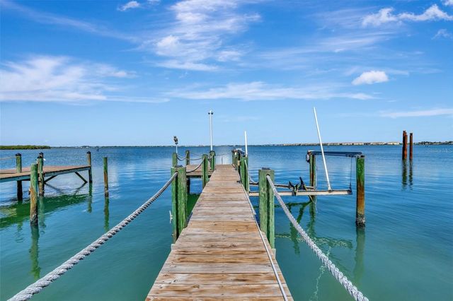 1701 BAYSHORE DRIVE, Hutchinson Island, FL 34949