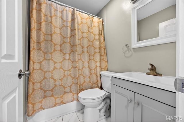 6 Oak Forest Drive, St Peters, MO 63376