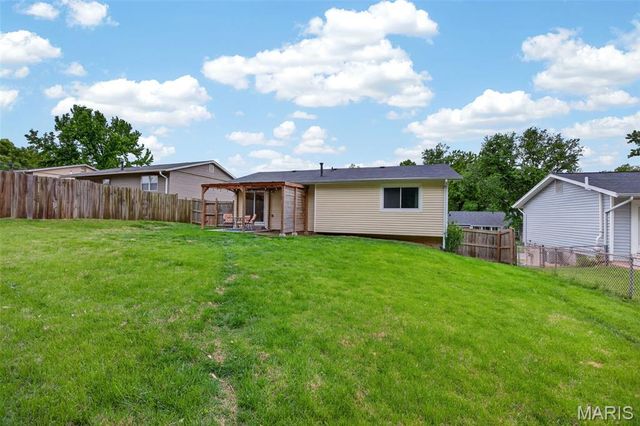 6 Oak Forest Drive, St Peters, MO 63376