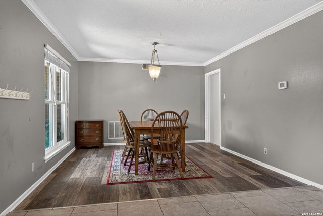 9111 MOUNT ROYAL ST, San Antonio, TX 78250