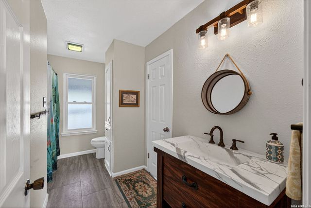 9111 MOUNT ROYAL ST, San Antonio, TX 78250