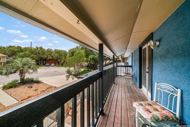 9111 MOUNT ROYAL ST, San Antonio, TX 78250