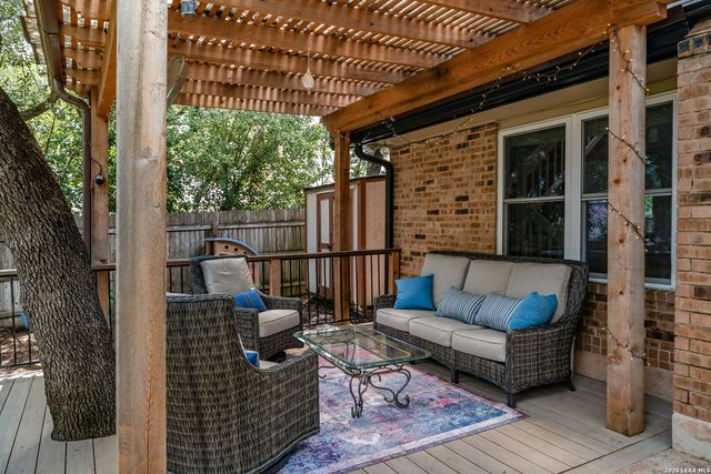 9111 MOUNT ROYAL ST, San Antonio, TX 78250
