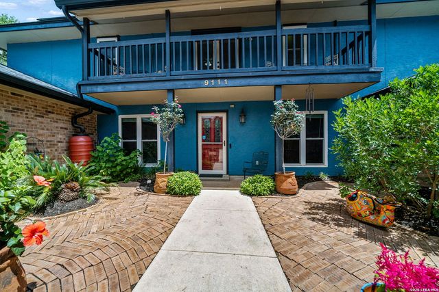 9111 MOUNT ROYAL ST, San Antonio, TX 78250