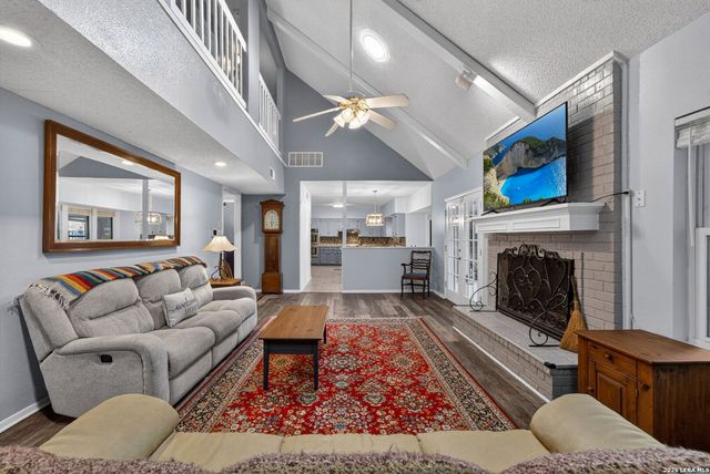9111 MOUNT ROYAL ST, San Antonio, TX 78250