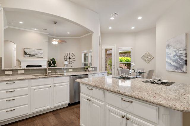 652 Enfield Drive, Frisco, TX 75036