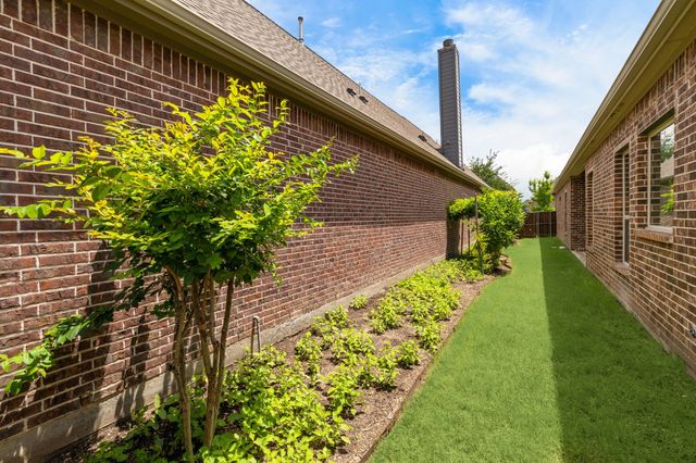 652 Enfield Drive, Frisco, TX 75036