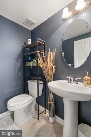 12609 TERRANOVA LN, Woodbridge, VA 22192