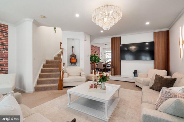 12609 TERRANOVA LN, Woodbridge, VA 22192