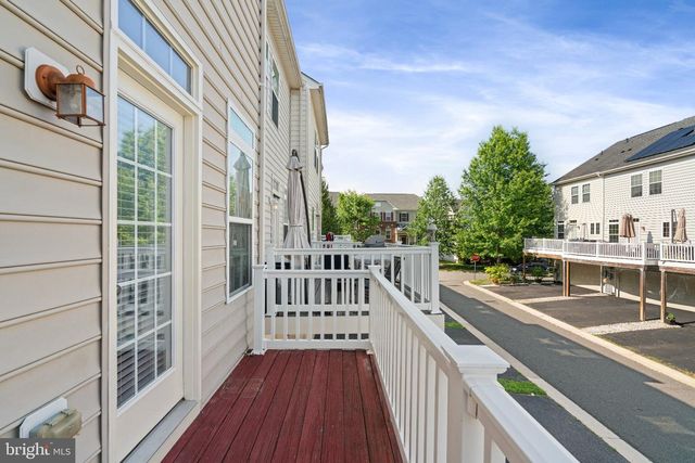 12609 TERRANOVA LN, Woodbridge, VA 22192