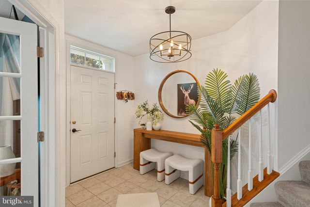 12609 TERRANOVA LN, Woodbridge, VA 22192