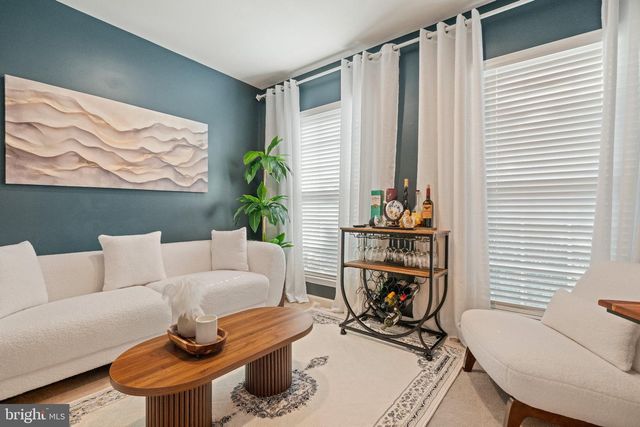 12609 TERRANOVA LN, Woodbridge, VA 22192