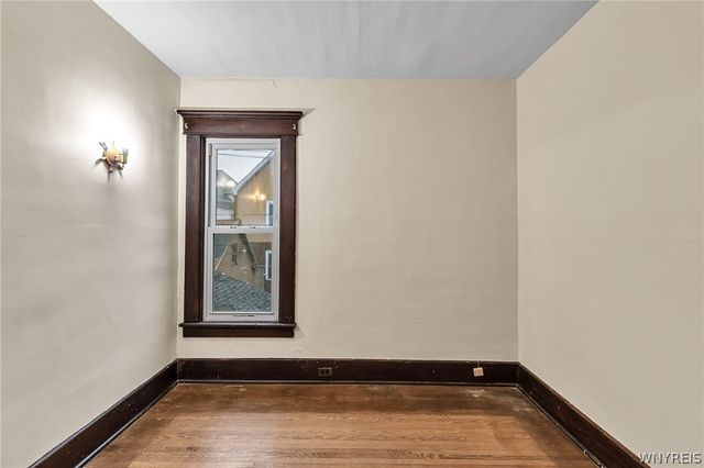 42 Linden Park, Buffalo, NY 14208