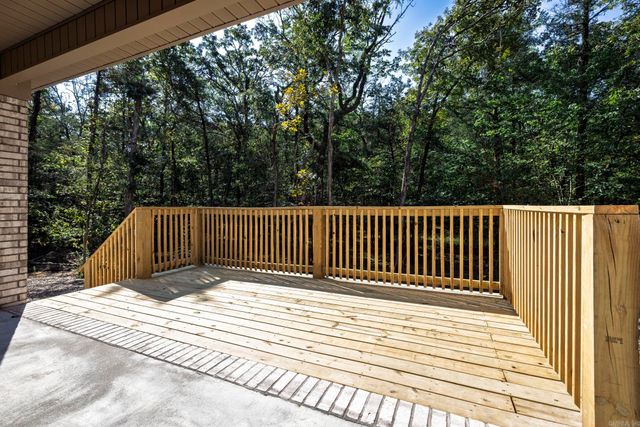 56 Biarritz Way, Hot Springs Village, AR 71909