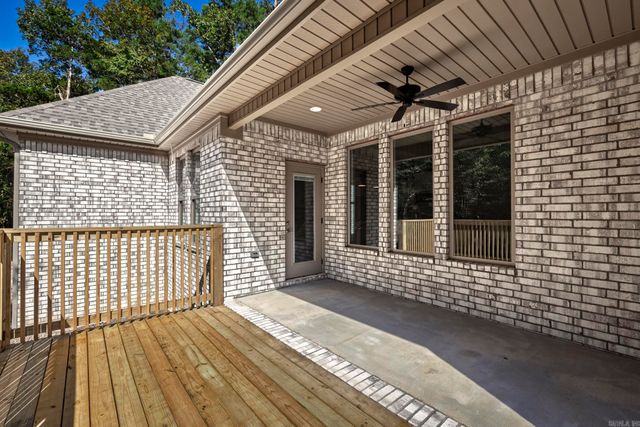 56 Biarritz Way, Hot Springs Village, AR 71909