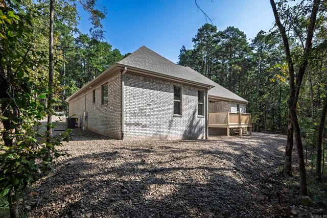 56 Biarritz Way, Hot Springs Village, AR 71909