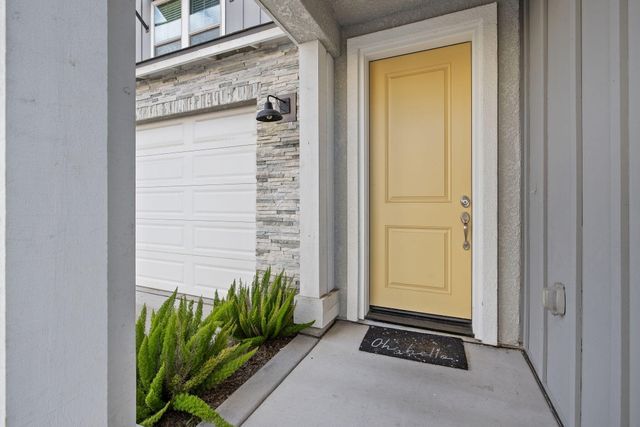 4411 S Ernest Street, Visalia, CA 93277