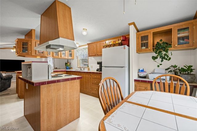 19 Brookins Drive, Olmsted Falls, OH 44138