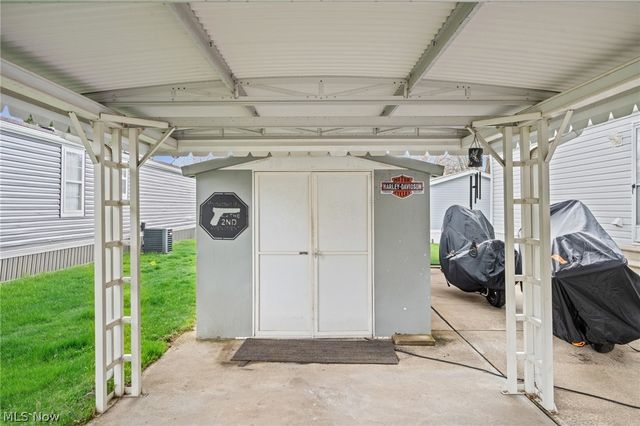 19 Brookins Drive, Olmsted Falls, OH 44138