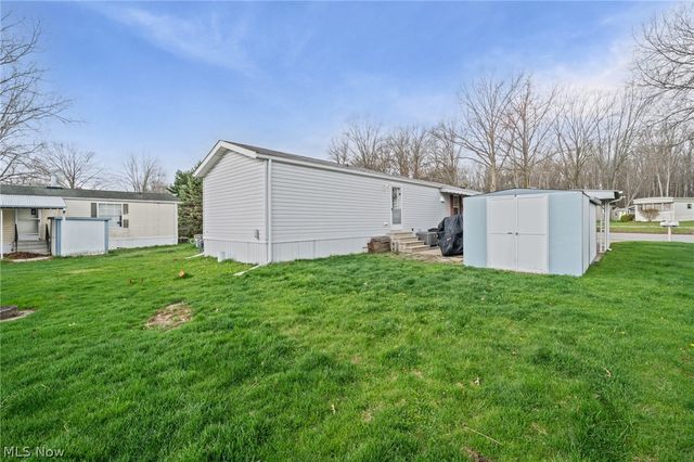 19 Brookins Drive, Olmsted Falls, OH 44138