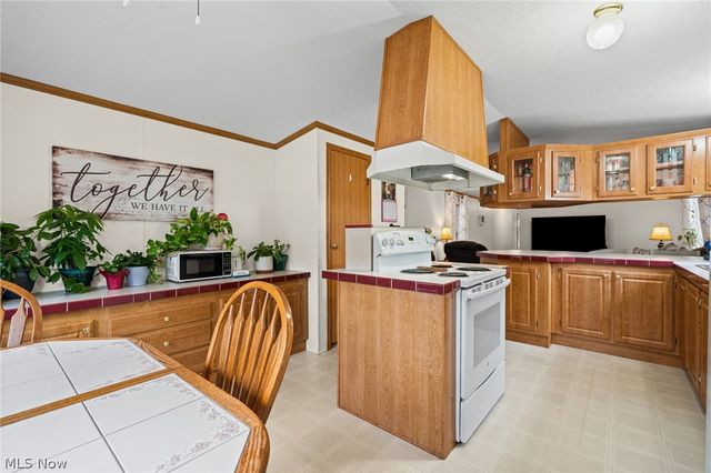 19 Brookins Drive, Olmsted Falls, OH 44138
