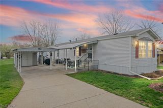 19 Brookins Drive, Olmsted Falls, OH 44138