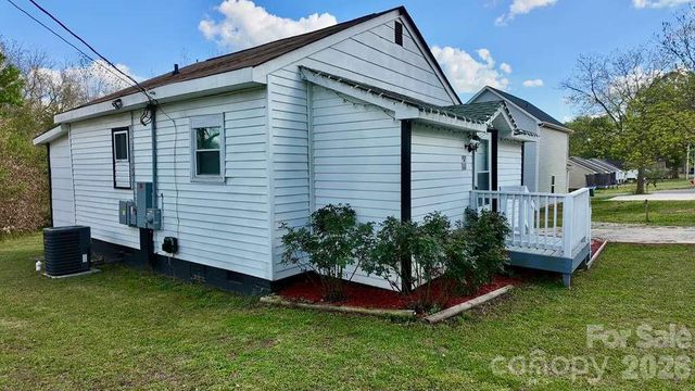 405 S 12th Street, Bessemer City, NC 28016