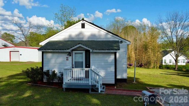 405 S 12th Street, Bessemer City, NC 28016