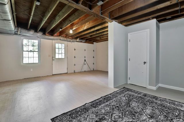 6 Veterans Rd Apt 15, Amherst, NH 03031