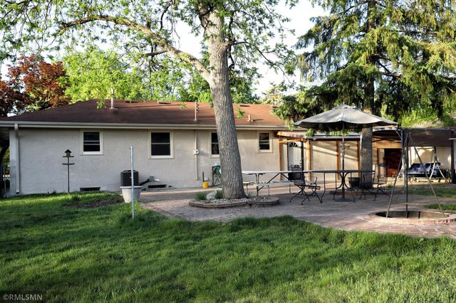 3000 Ohenry Road, Brooklyn Center, MN 55429