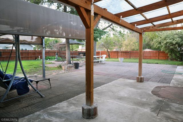3000 Ohenry Road, Brooklyn Center, MN 55429