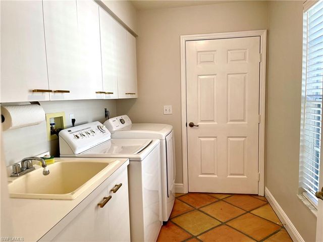 7719 Ahoy AVE, Naples, FL 34109