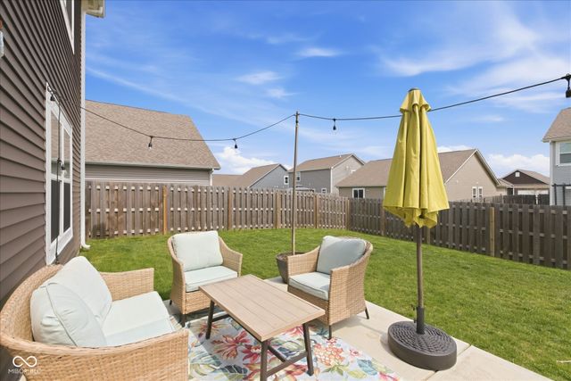 595 N Wyndstone Way, Fortville, IN 46040