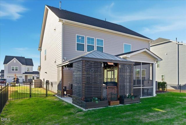 1749 Golden Honey Drive, Wake Forest, NC 27587