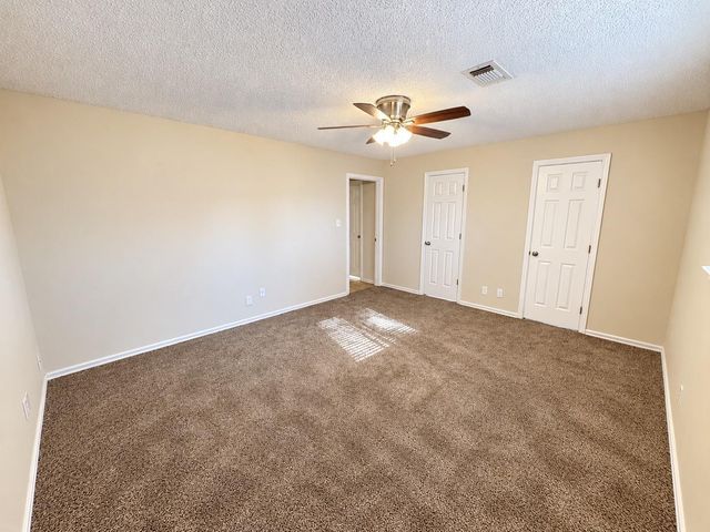 3130 Balzar Drive, Dickinson, TX 77539