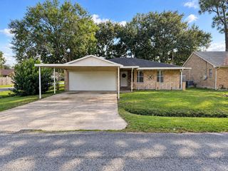 3130 Balzar Drive, Dickinson, TX 77539