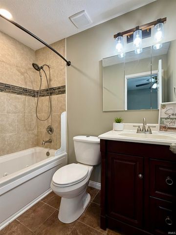 6340 Country Lane, Evansville, IN 47715