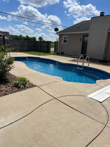 6340 Country Lane, Evansville, IN 47715