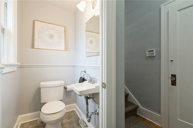 2335 Blake Blvd SE, Cedar Rapids, IA 52403