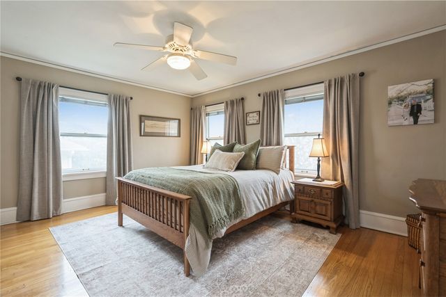 2335 Blake Blvd SE, Cedar Rapids, IA 52403