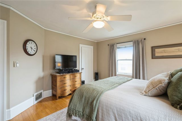 2335 Blake Blvd SE, Cedar Rapids, IA 52403