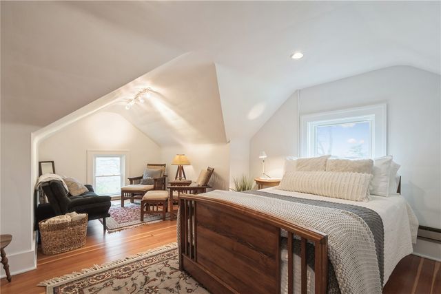 2335 Blake Blvd SE, Cedar Rapids, IA 52403