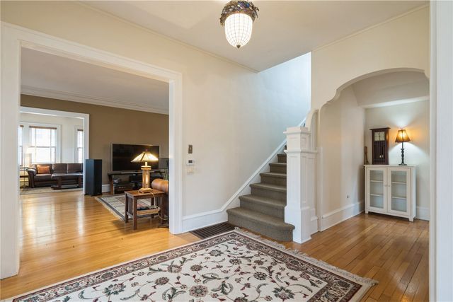 2335 Blake Blvd SE, Cedar Rapids, IA 52403