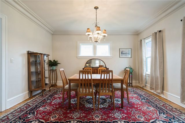 2335 Blake Blvd SE, Cedar Rapids, IA 52403