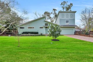 1802 W 14th 1/2 Street, Houston, TX 77008